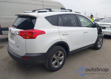 2015 Toyota Rav4 Xle z USA, uszkodzony, nr VIN JTMWFREV6FD075613
